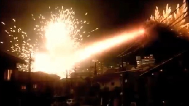 Godzilla 2000 Millennium (2)